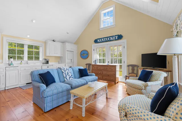 $9,750,000 | 42 Main Street, Nantucket, MA 02554