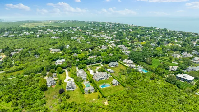 $9,750,000 | 42 Main Street, Nantucket, MA 02554
