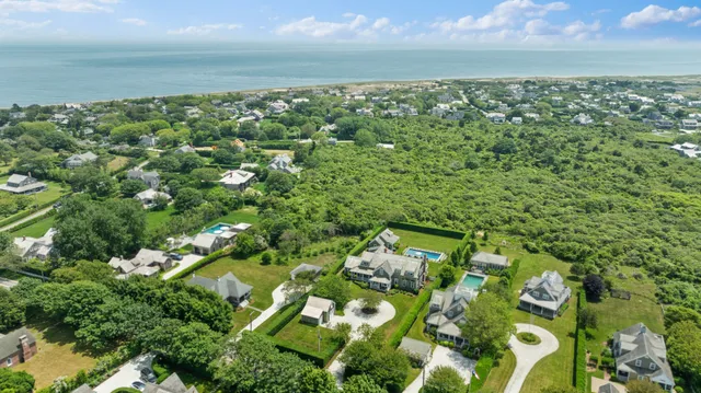 $9,750,000 | 42 Main Street, Nantucket, MA 02554