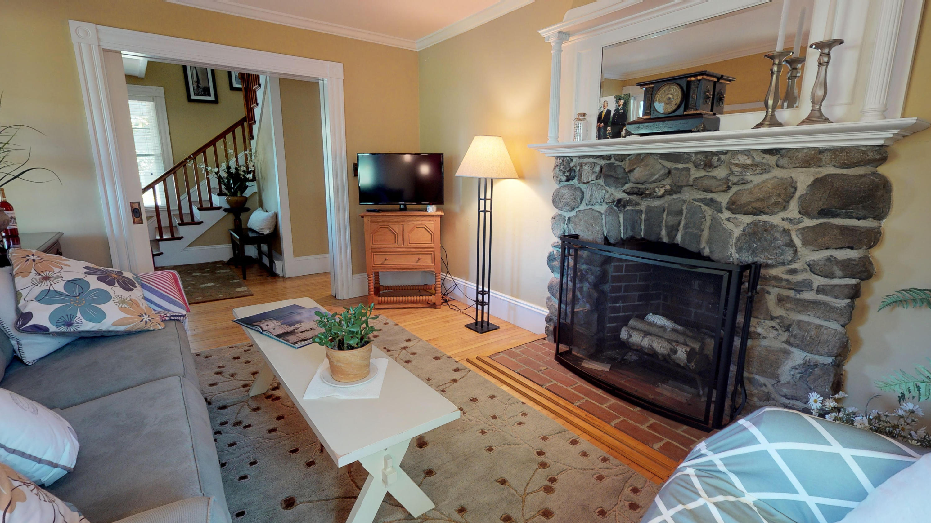 261 Long Sands Road York, ME 03909 - Photo 12 of 28 261-Long-sands-rd-09232019_112813
