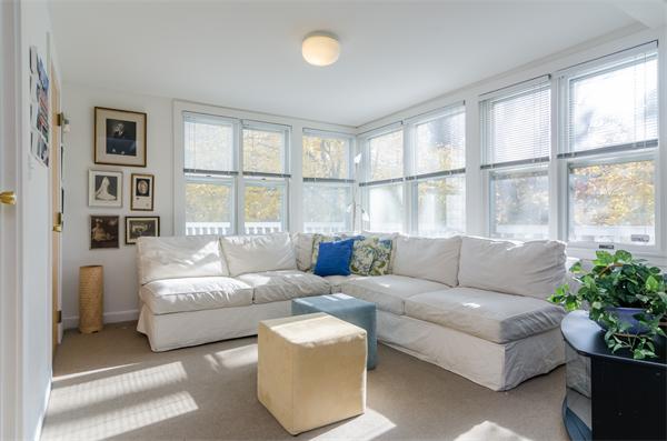 312 Woodcliff Road Newton, MA 02461 - Photo 7 of 20 Gallery Image 7