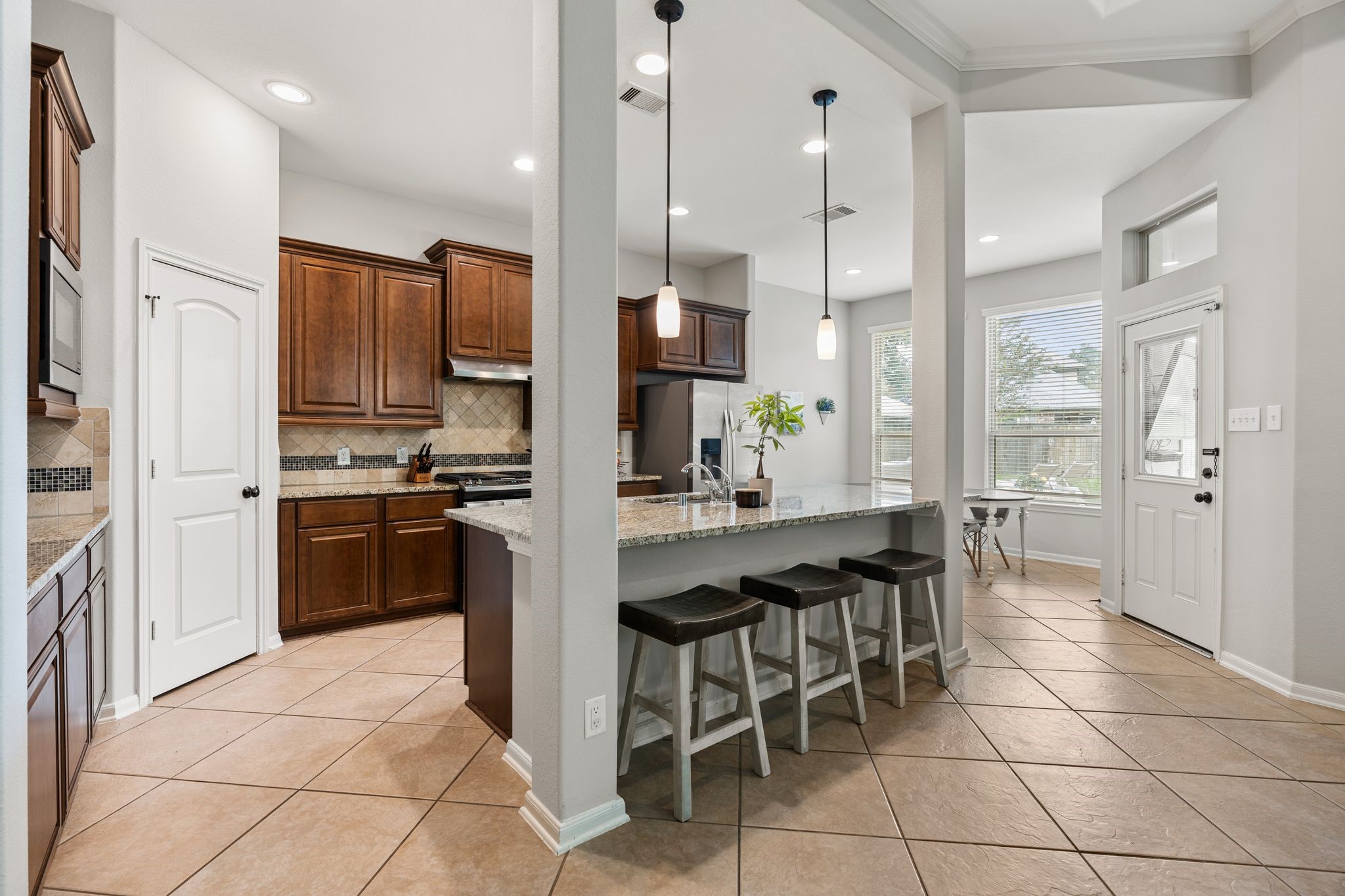 35 Nagshead Place Spring, TX 77389 - Photo 10 of 40
