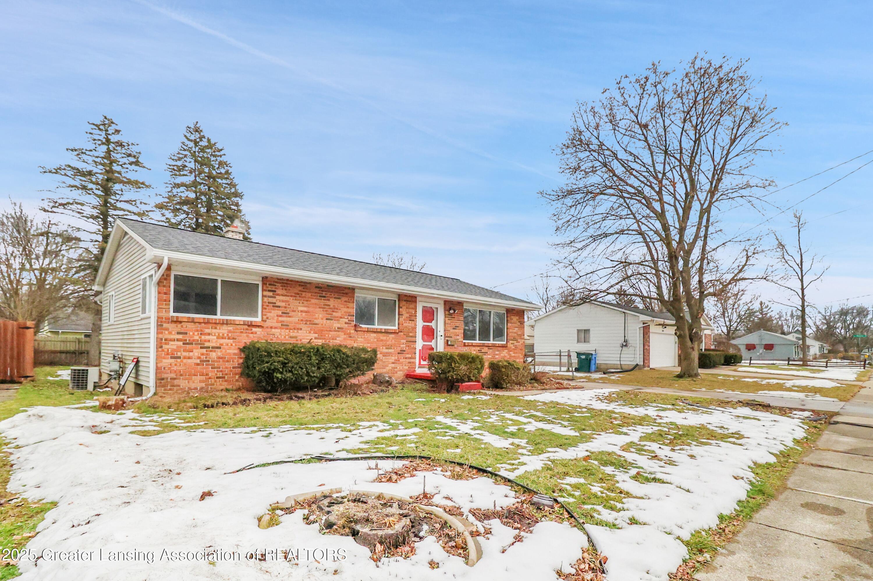 3217 Lawdor Road Lansing, MI 48911 - Photo 31 of 37 IMG_1797