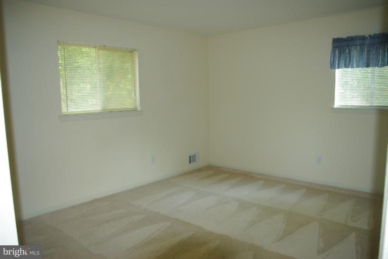 9100 Fort Foote Road Fort Washington, MD 20744 - Photo 15 of 22 Bedroom