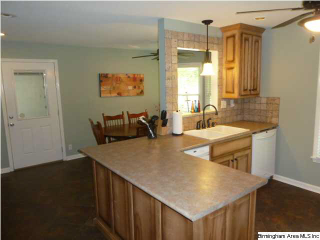 152 Oakmont Road Birmingham, AL 35244 - Photo 4 of 14