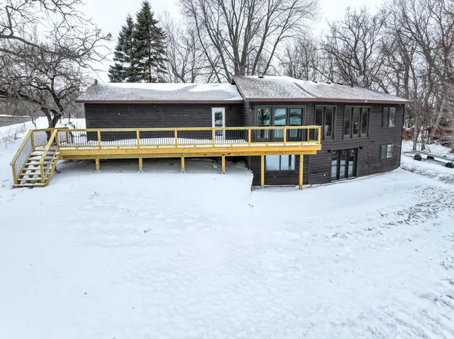 $699,000 | 18958 Minneswaka House Road, Glenwood, MN 56334