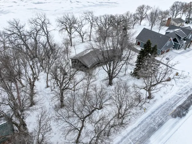 $699,000 | 18958 Minneswaka House Road, Glenwood, MN 56334