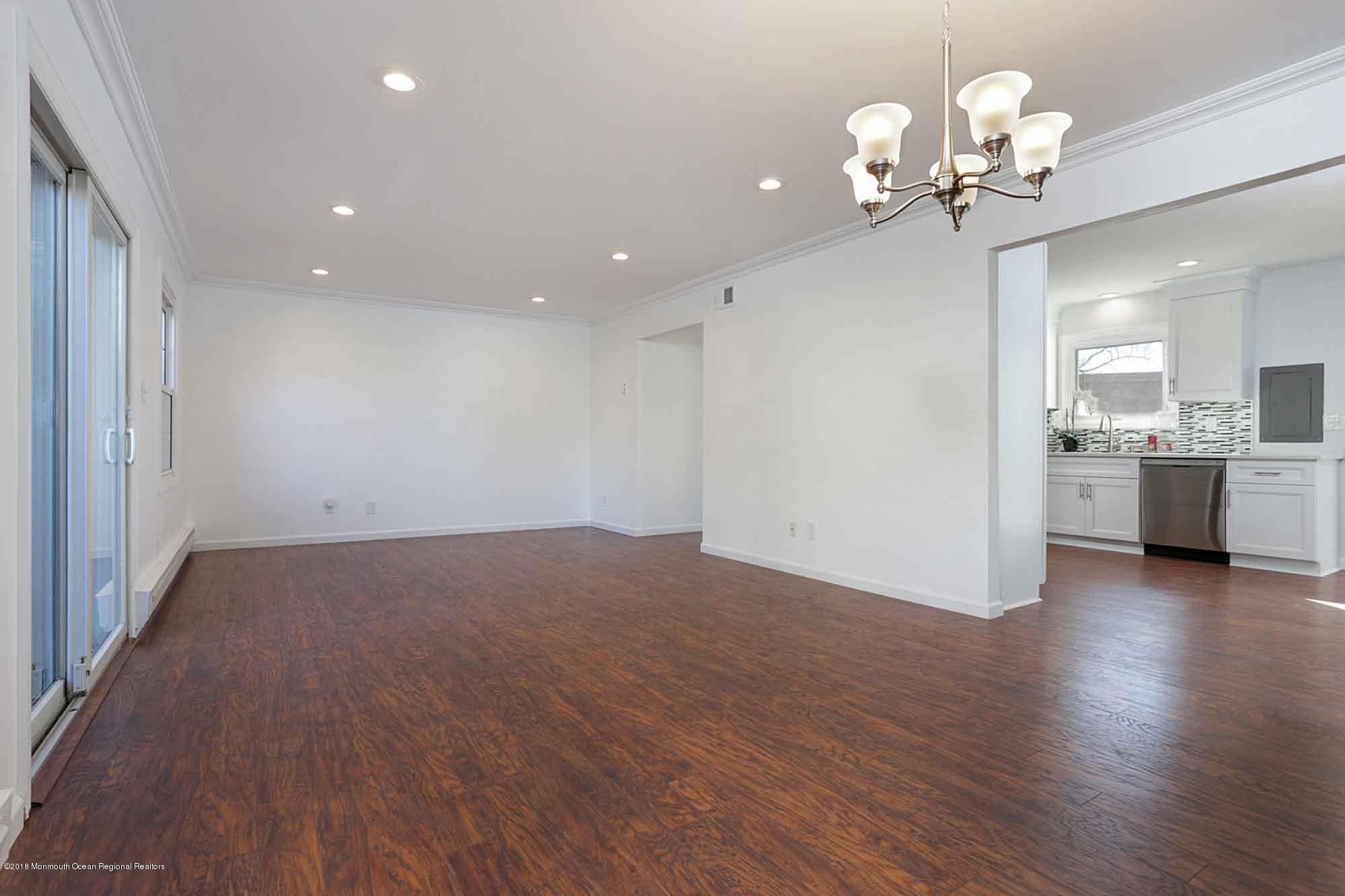 11 B Zacatin Road Freehold, NJ 07728 - Photo 9 of 18 IMG_3883