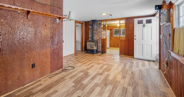 a view of a storage & utility room