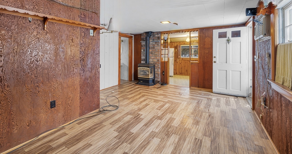 27 Bayview Avenue Fairhaven, MA 02719 - Photo 13 of 25