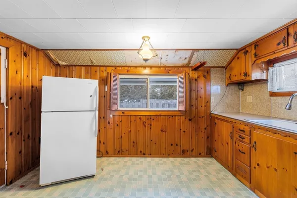 a view of utility room