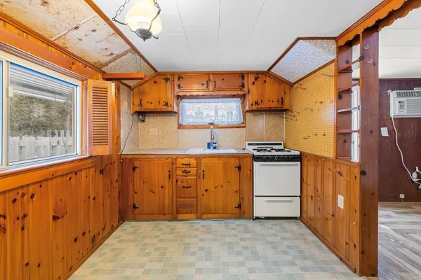 a view of a storage & utility room