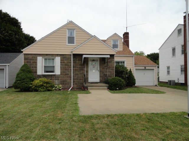 247 Everhard Road Southwest North Canton, OH 44709 - Photo 1 of 11 Gallery Image 1