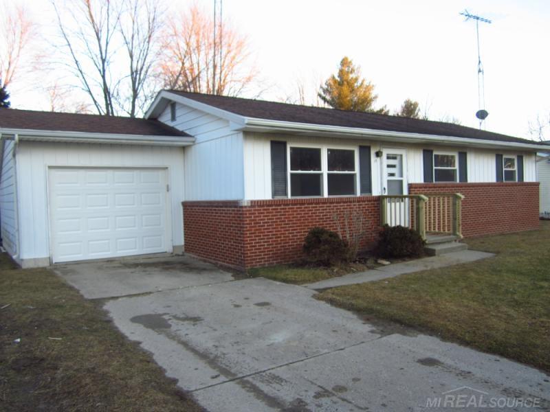 19 Black River Road Croswell, MI 48422 - Photo 1 of 7