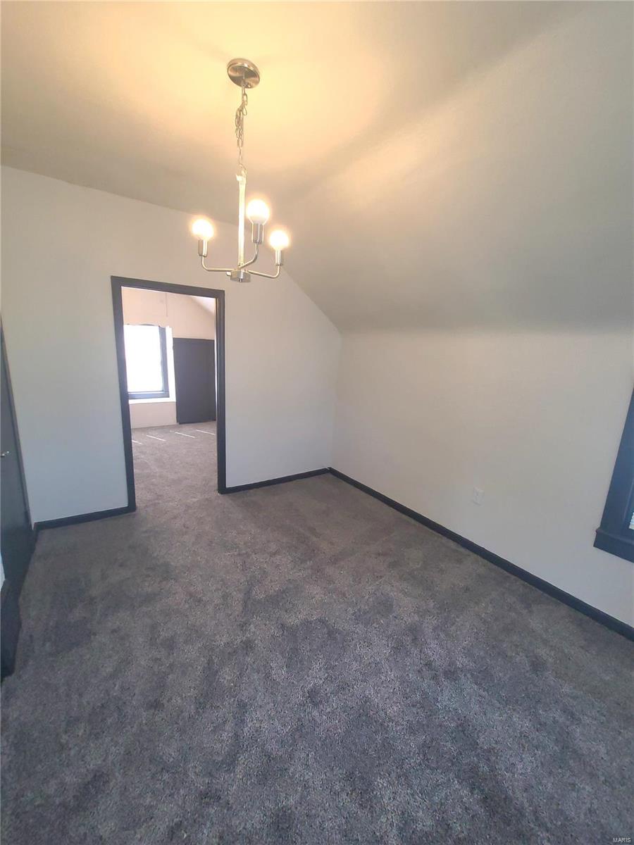 1853 Edwardsville Road Madison, IL 62060 - Photo 17 of 30