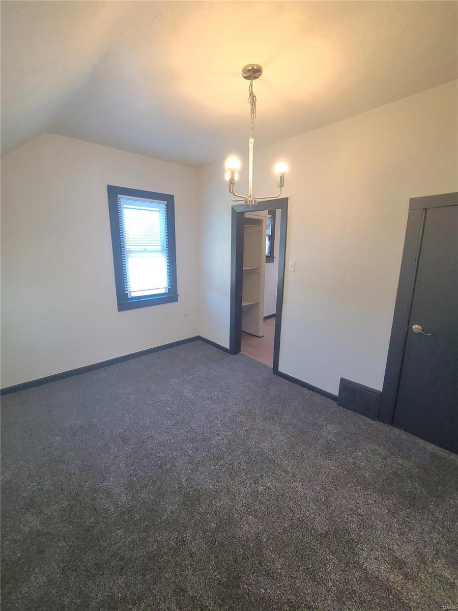 1853 Edwardsville Road Madison, IL 62060 - Photo 18 of 30
