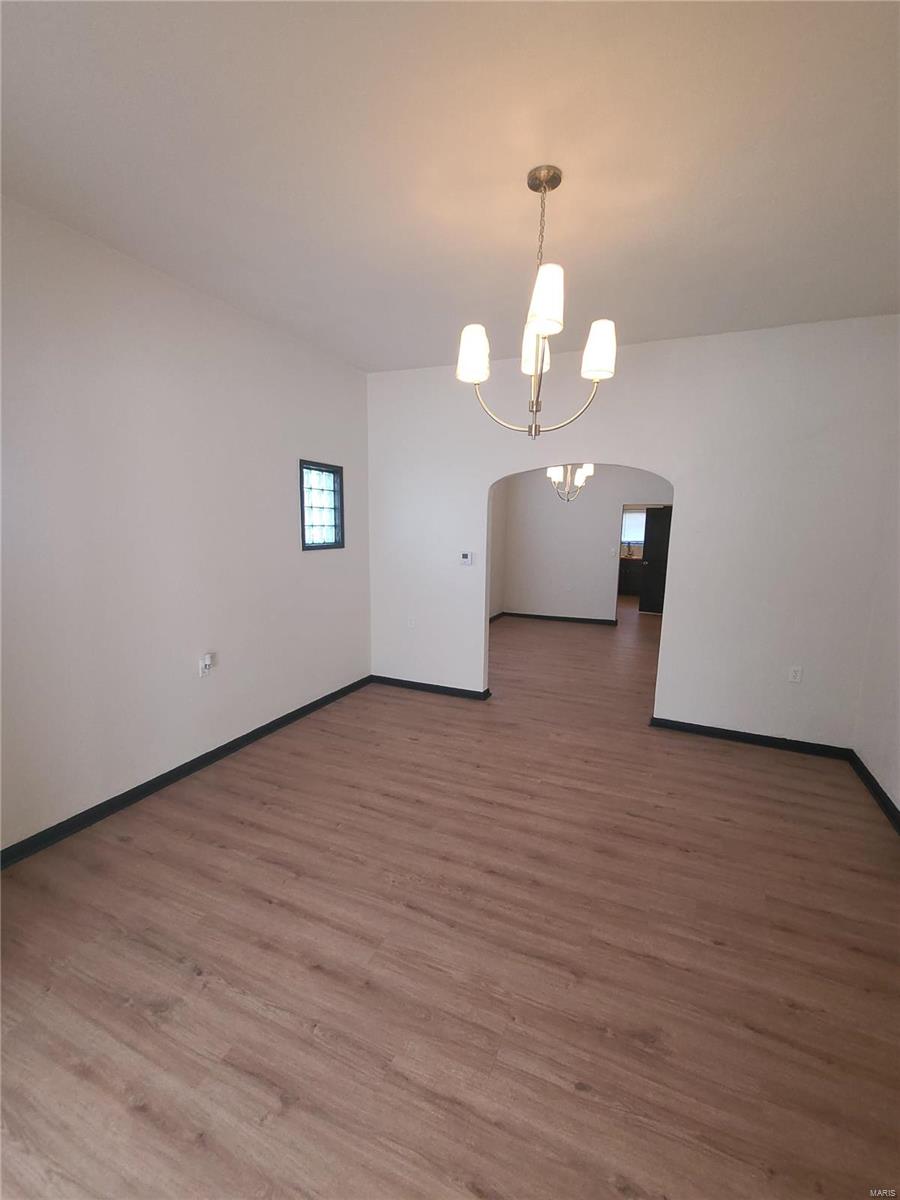 1853 Edwardsville Road Madison, IL 62060 - Photo 5 of 30