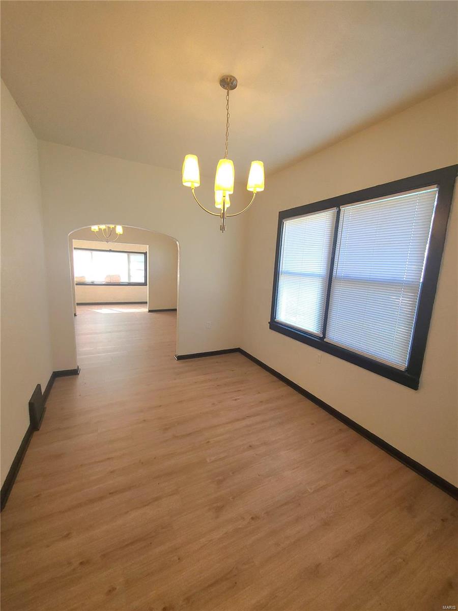 1853 Edwardsville Road Madison, IL 62060 - Photo 6 of 30