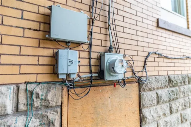 $105,000 | 502 3rd Street, Pitcairn, PA 15140