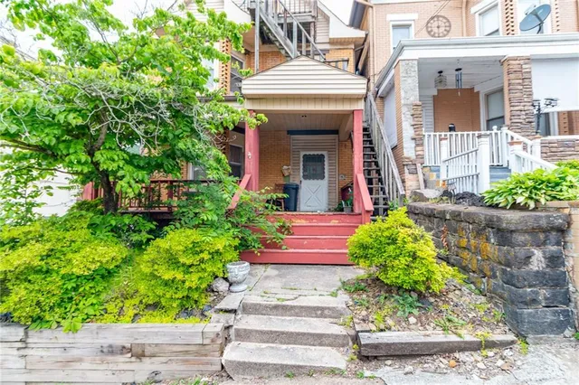 $105,000 | 502 3rd Street, Pitcairn, PA 15140