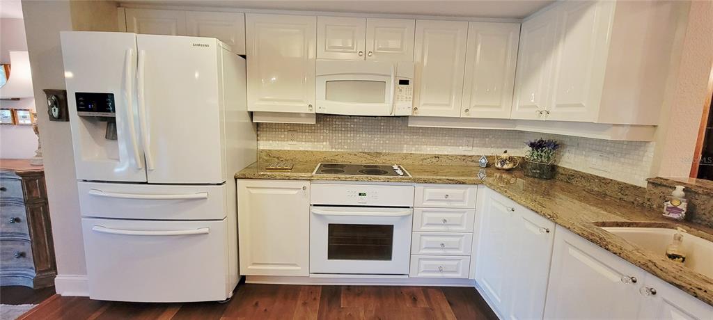 1004 Old Mill Pond Road Palm Harbor, FL 34683 - Photo 14 of 48