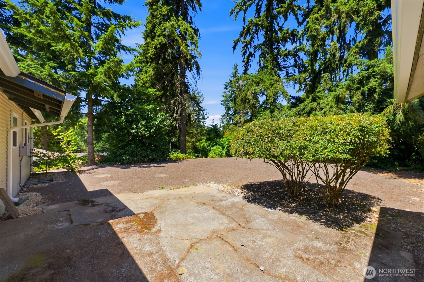 842 Southwest 305th Street Federal Way, WA 98023 - Photo 27 of 35