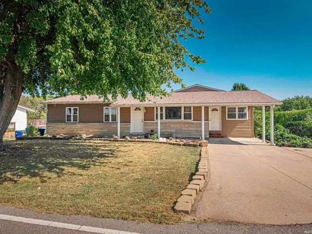 $284,400 | 308 3rd Avenue, Princeton, IN 47670