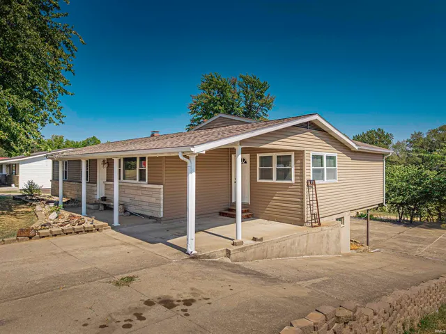 $284,400 | 308 3rd Avenue, Princeton, IN 47670