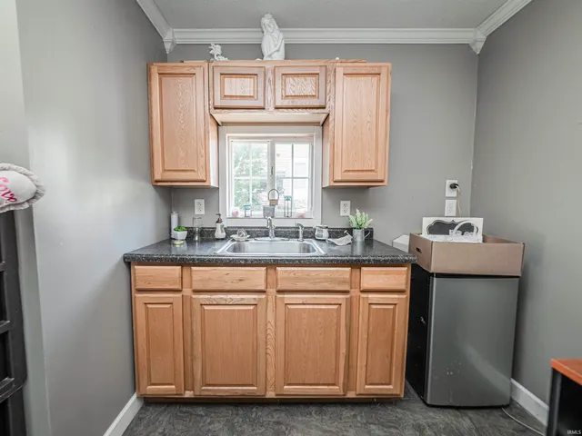 $284,400 | 308 3rd Avenue, Princeton, IN 47670