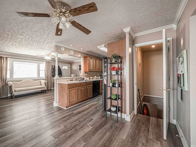 $284,400 | 308 3rd Avenue, Princeton, IN 47670