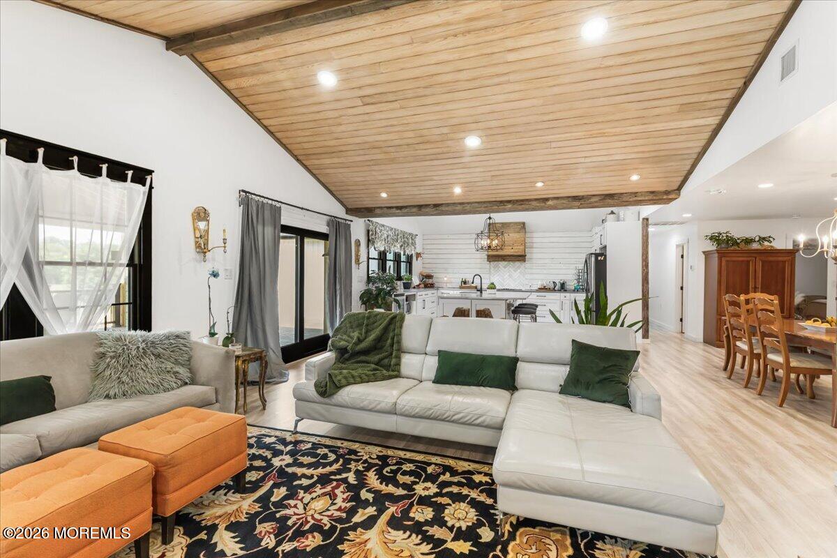153 Stillhouse Road Millstone Township, NJ 08510 - Photo 17 of 52 17-Family Room