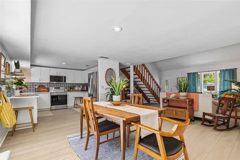 $468,000 | 3174 Peachtree Street, Sarasota, FL 34231