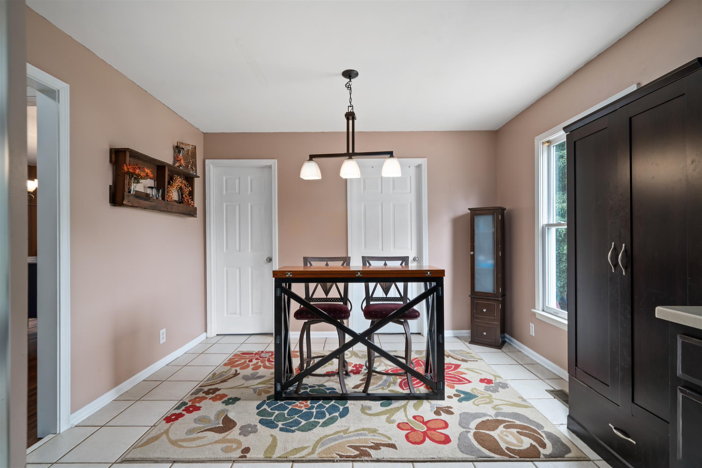 272 Shiloh Road Clarksville, TN 37042 - Photo 13 of 28 Breakfast Nook with Access to Half Bathroom & Laundry Room