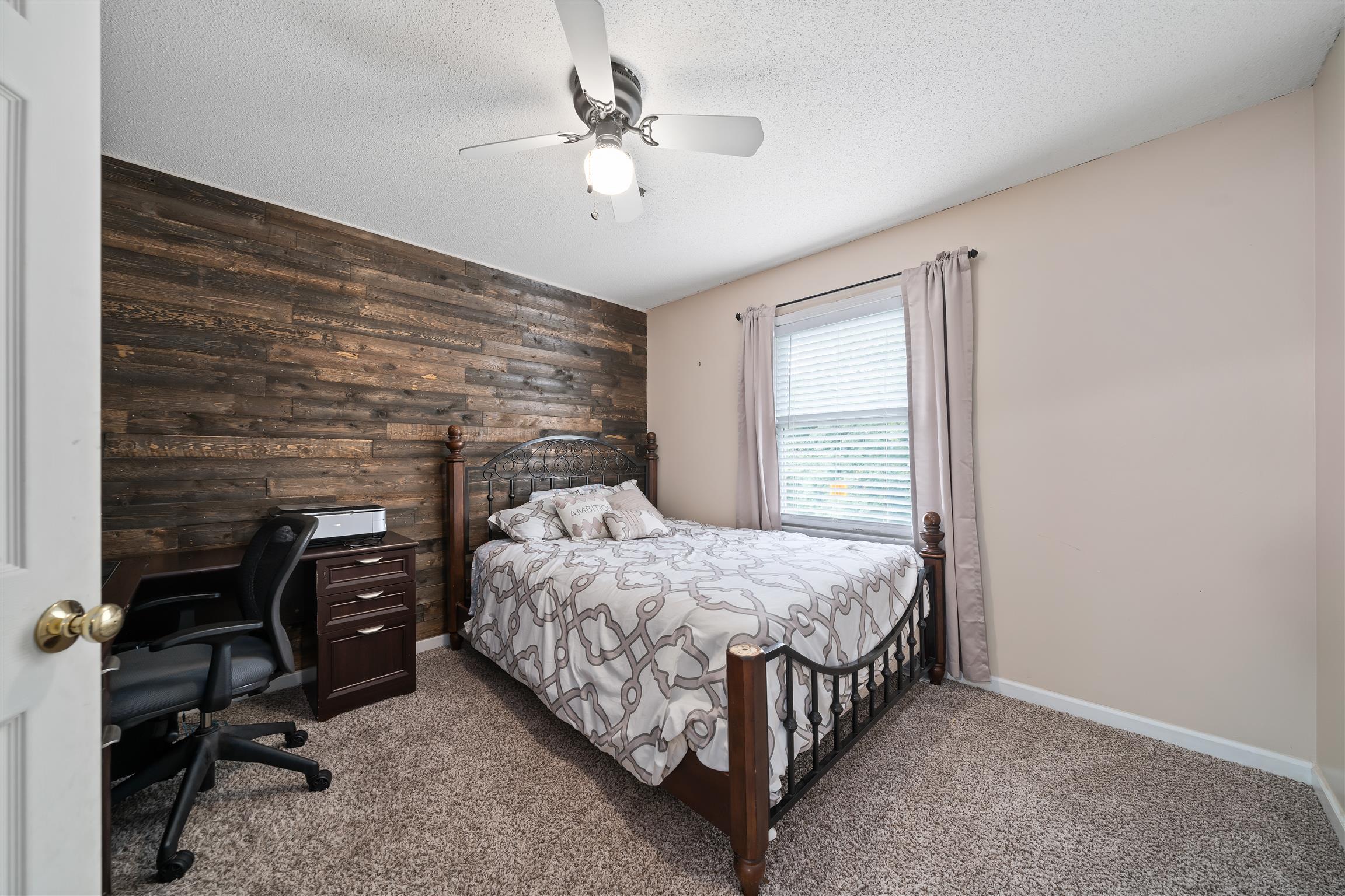 272 Shiloh Road Clarksville, TN 37042 - Photo 21 of 28 Bedroom 3