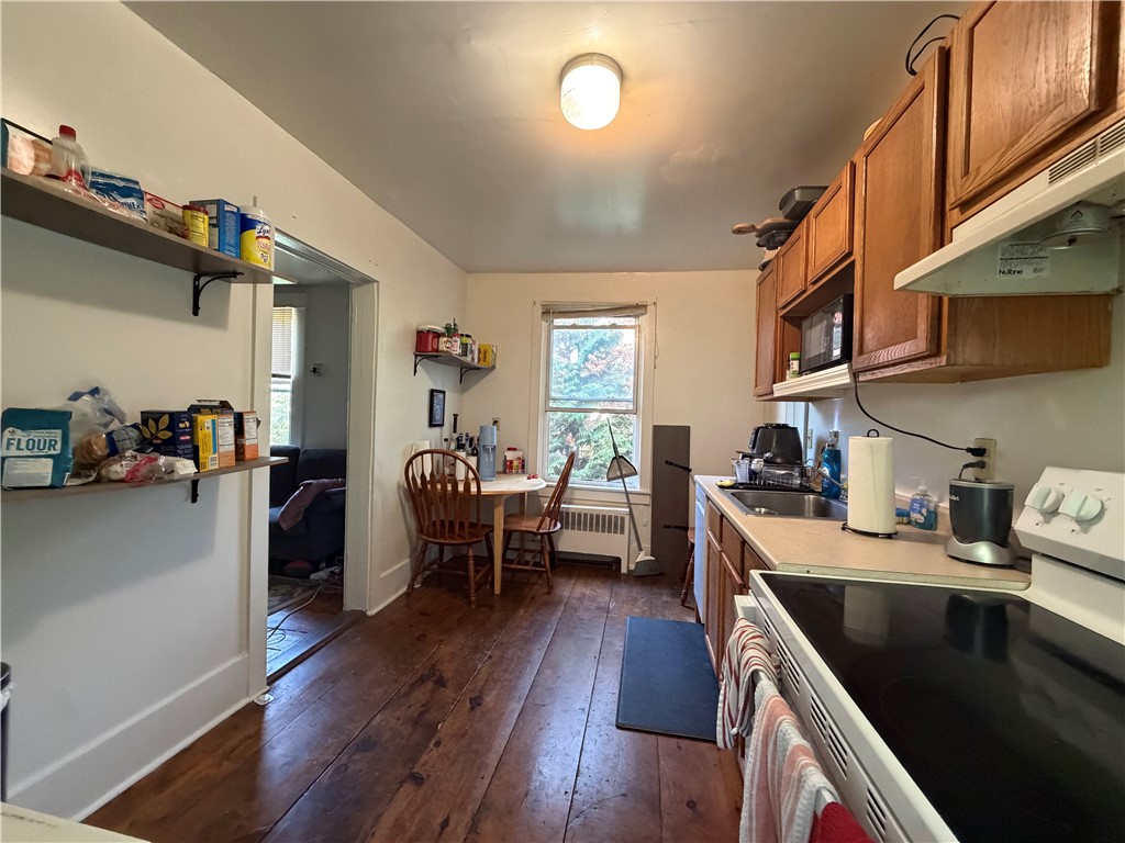 5 Warner Street, Unit 2 Newport, RI 02840 - Photo 3 of 14