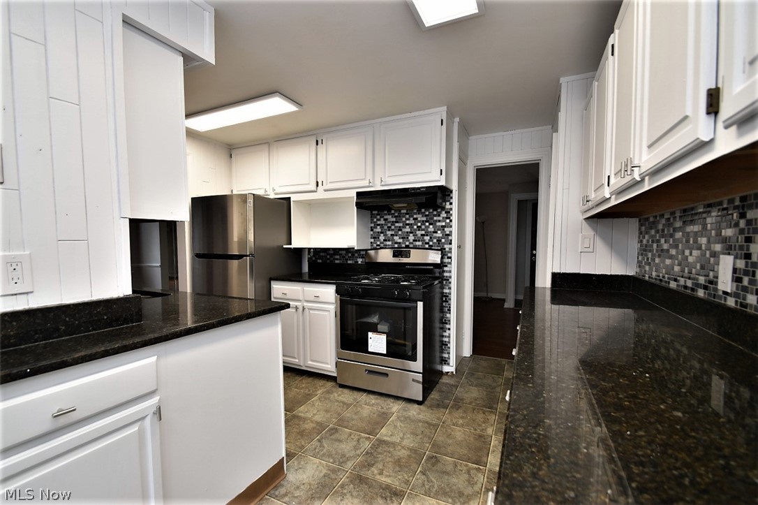 3797 Bainbridge Road Cleveland Heights, OH 44118 - Photo 20 of 35