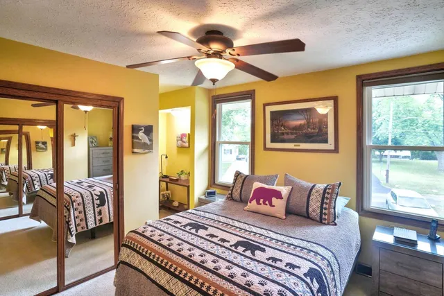 $449,900 | 26033 Catfish Drive, Wilmington, IL 60481