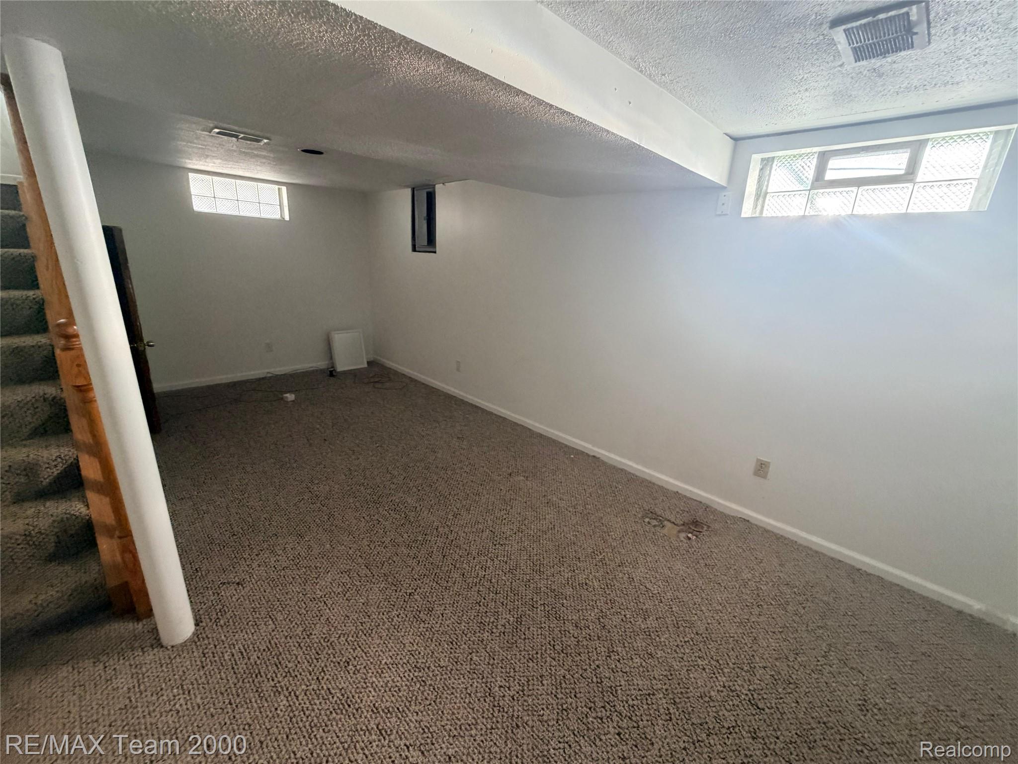 3418 Harding Street Dearborn, MI 48124 - Photo 10 of 15 WhatsApp Image 2026-06-30 at 22.16.56.jpeg