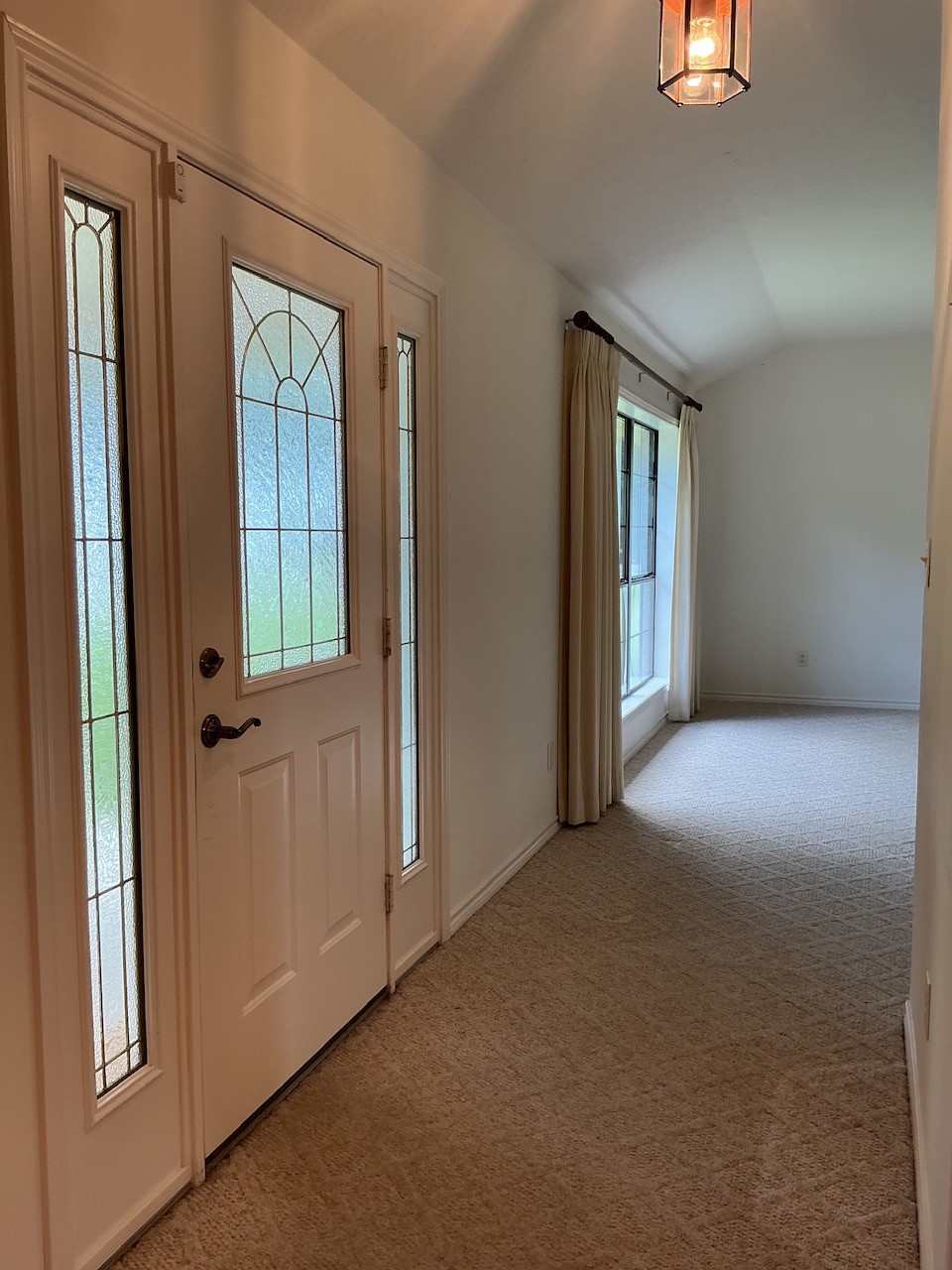 20 Shallow Springs Trinity, TX 75862 - Photo 4 of 48 an empty room with windows and closet