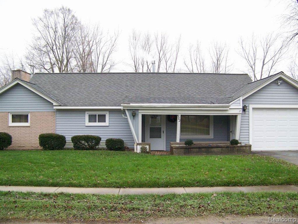 982 Miller Road Lake Orion, MI 48362 - Photo 1 of 16 MillerSprawling Ranch Home.JPG