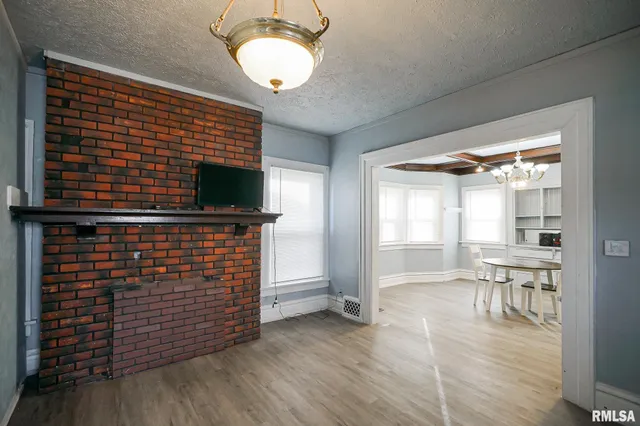 $99,900 | 1820 West Bradley Avenue, Peoria, IL 61606