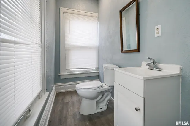 $99,900 | 1820 West Bradley Avenue, Peoria, IL 61606