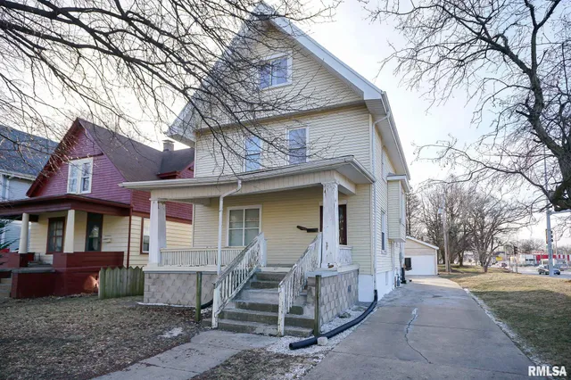 $99,900 | 1820 West Bradley Avenue, Peoria, IL 61606