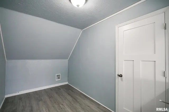 $99,900 | 1820 West Bradley Avenue, Peoria, IL 61606