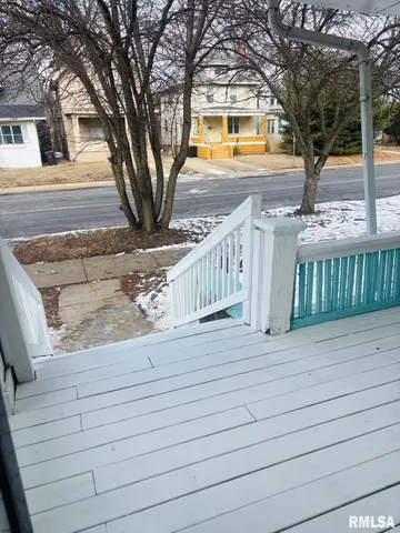 $99,800 | 1820 West Bradley Avenue, Peoria, IL 61606