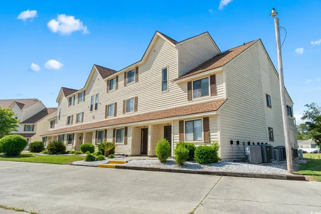 $126,500 | 510 Fairwood Lakes Drive, Unit 16I, Myrtle Beach, SC 29588