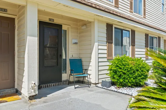 $126,500 | 510 Fairwood Lakes Drive, Unit 16I, Myrtle Beach, SC 29588