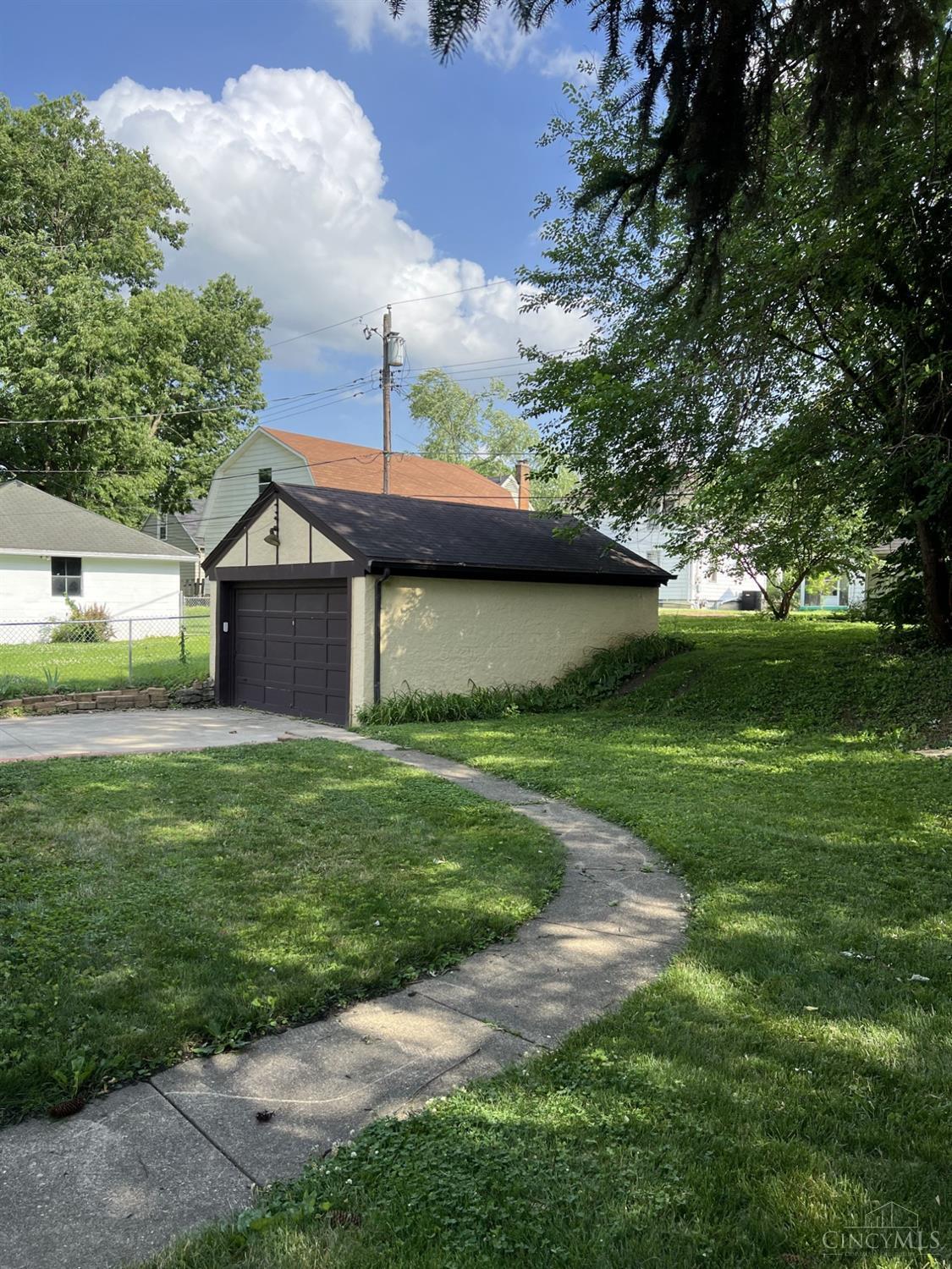 2614 Flemming Road Middletown, OH 45042 - Photo 5 of 23 Gallery Image 5