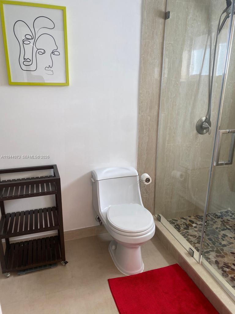 5261 Southwest 154th Place Miami, FL 33185 - Photo 15 of 22