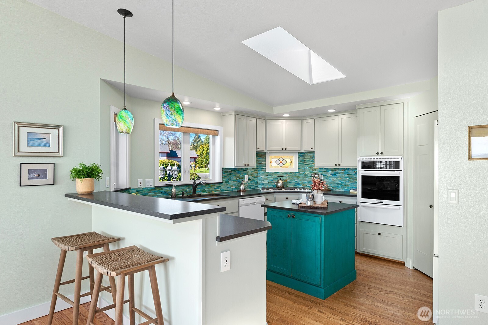 7613 Southwest 258th Court Vashon, WA 98070 - Photo 15 of 40